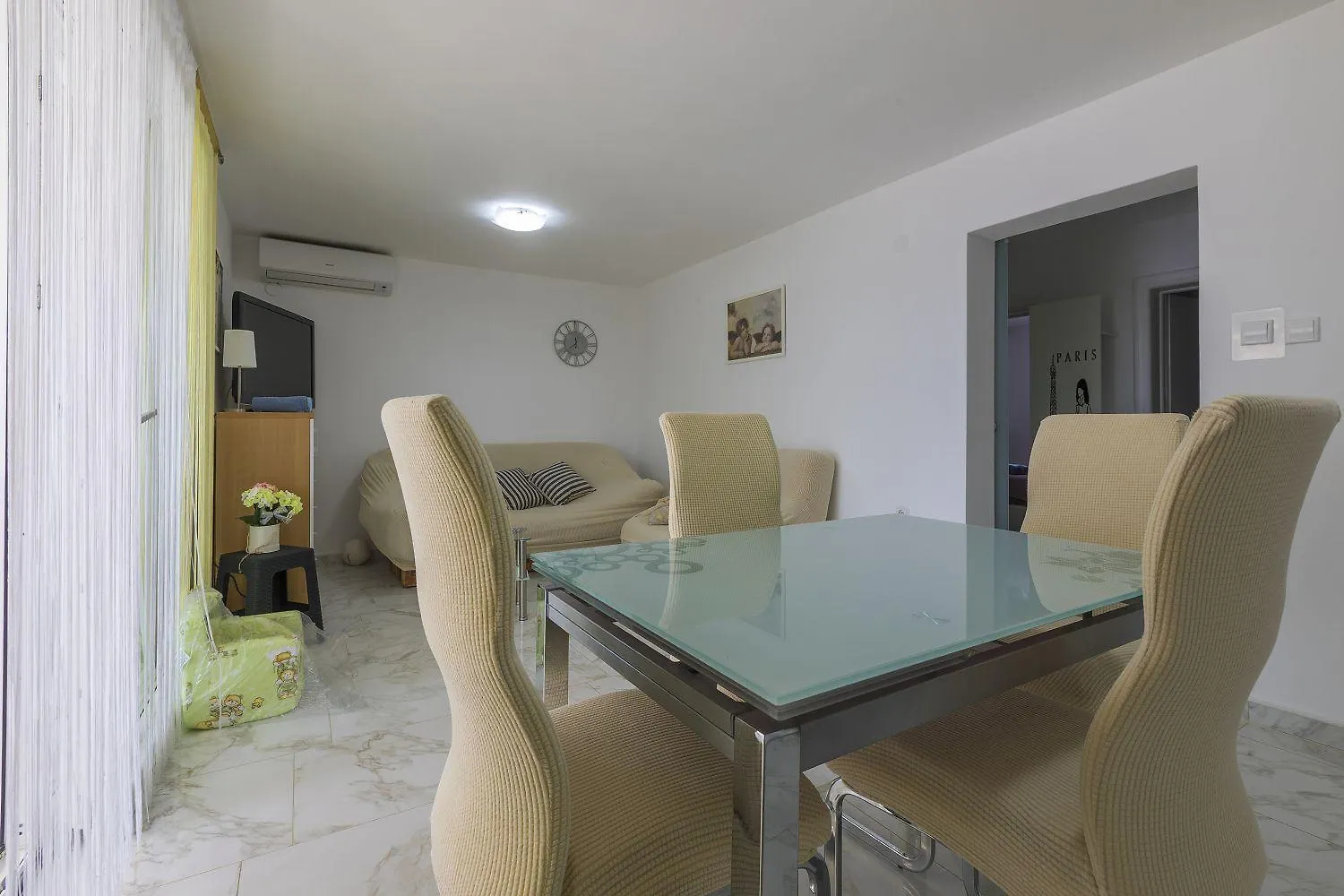 Komfortables Apartment Nur 200 Meter Zum Strand Mit Meerblick, Privatem Balkon Mit Liegen Selce