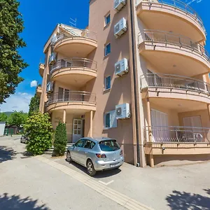 Vanda Apartman